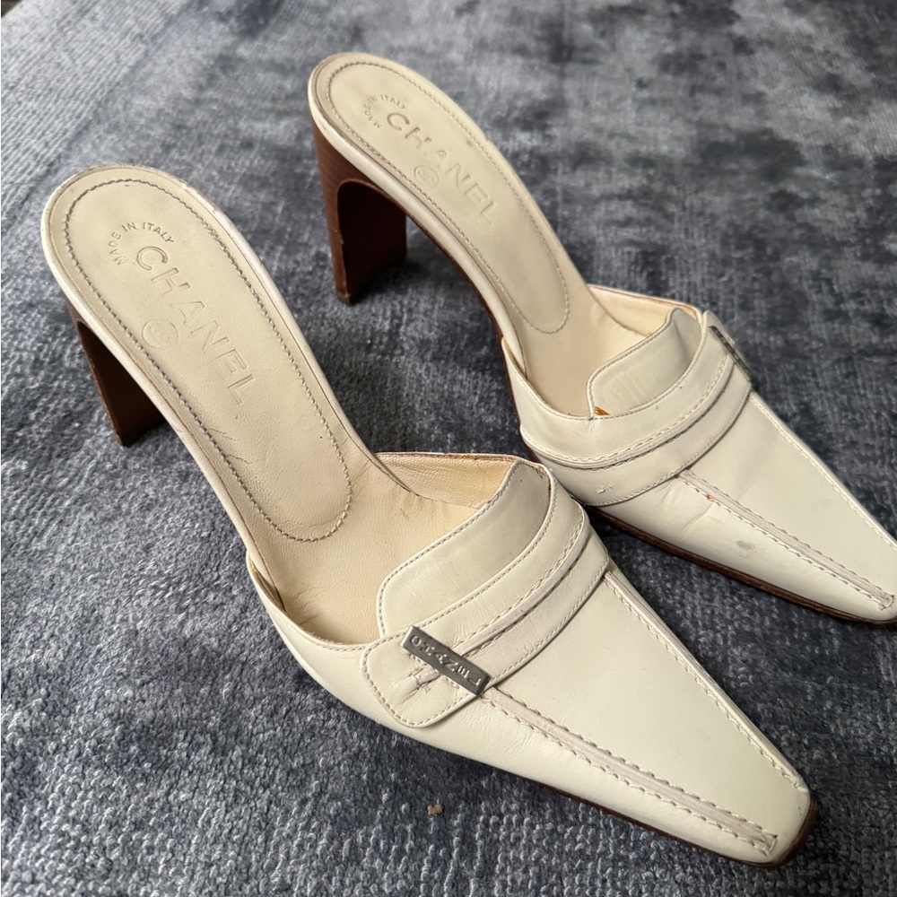 CHANEL Women's Cream Heeled Mules